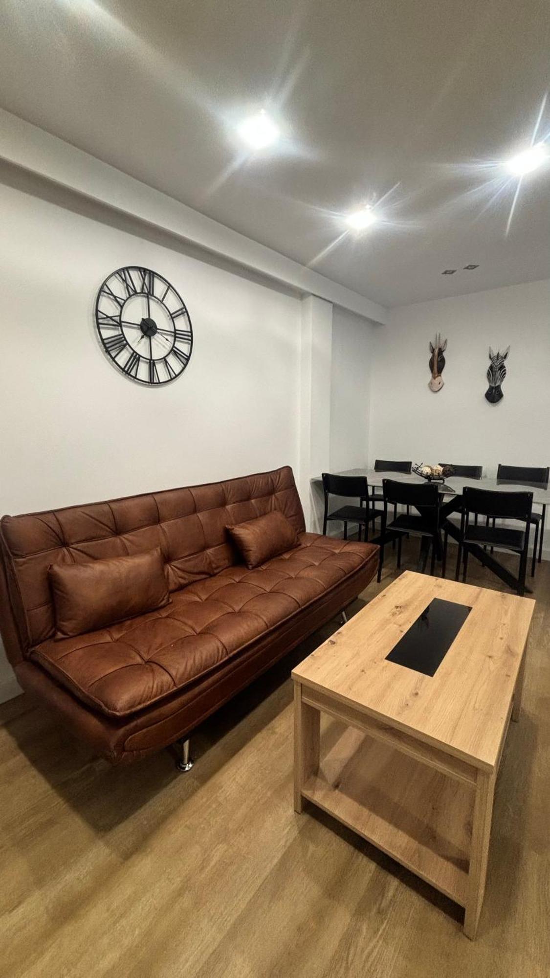 Santa Lucia Apartman Zaragoza Kültér fotó